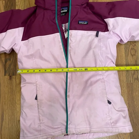 Patagonia girls Ski Jacket - Purple and Light Pink - Picture 11 of 15